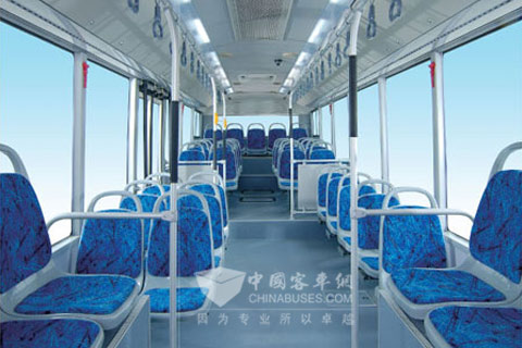 大容量承载空间
