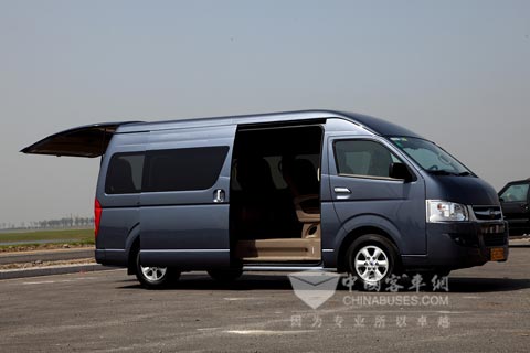 海格客车KLQ6540商务车