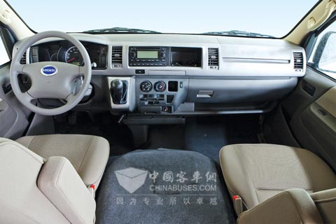 海格客车KLQ6540商务车