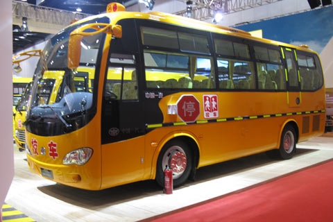 一汽客车87米平头小学生专用校车