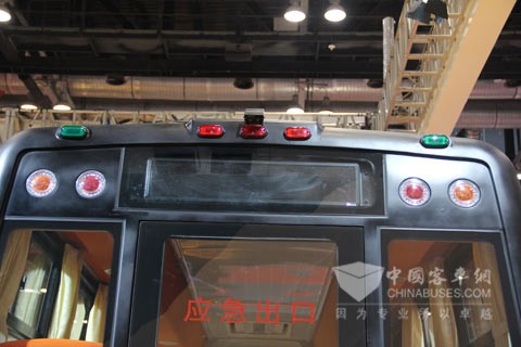 一汽校车CA6900SFD21