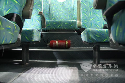 中通校车LCK6750D3X
