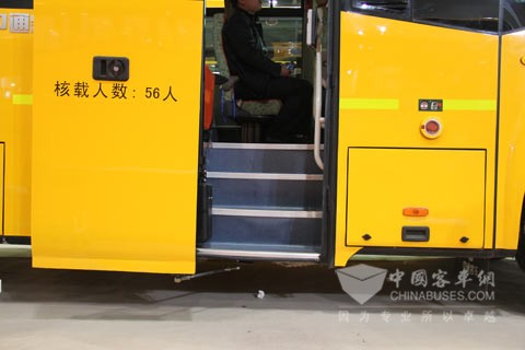 中通校车LCK61000DXA