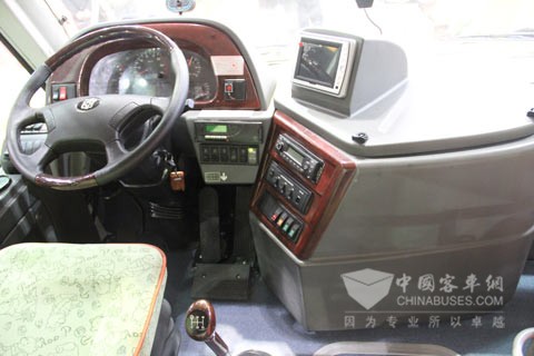 中通校车LCK61000DXA