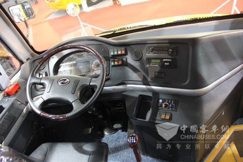 五洲龙校车WZL6930AT4-X