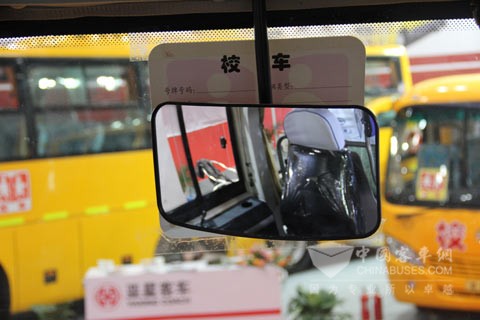 五洲龙校车WZL6930AT4-X