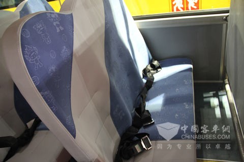 福田欧辉校车BJ6831S8MEB