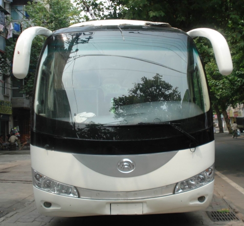 2004年9月宇通ZK6831HE公路客运下线，卖9万不还价