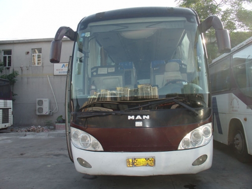 低价出售03年11月宇通ZK6120H曼客车,座位42座,带缓速器