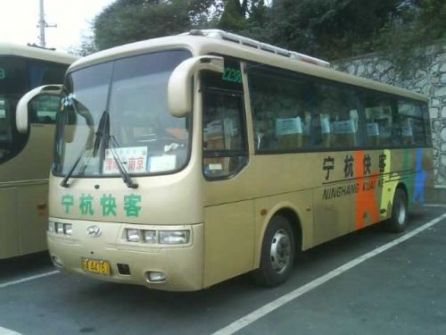 出售2004年现代6900 31座