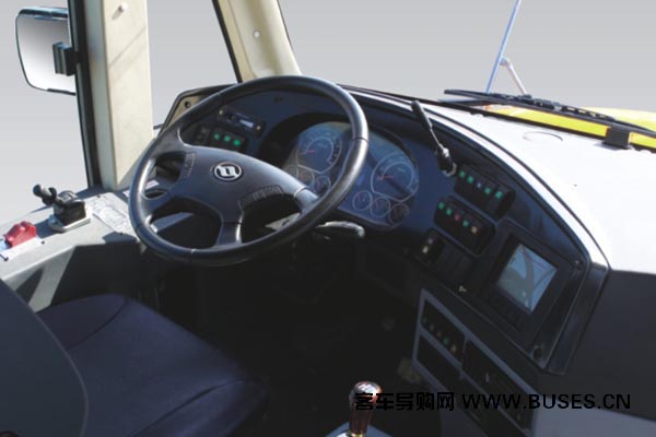黄海客车DD6100C02FX中小学生专用校车