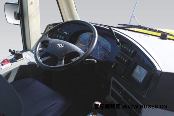 黄海DD6100C02FX中小学生专用校车（柴油国四24-51座）