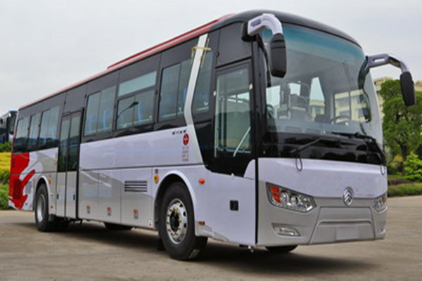 金旅XML6122JHEV15C公交车