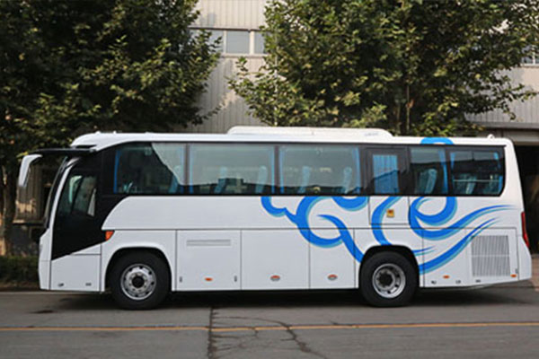 福田欧辉BJ6802U6AFB-1客车（柴油国四24-35座）