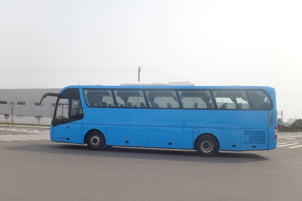 青年jnp6128m1客车(柴油国四24-55座)