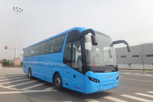 青年jnp6128m1客车(柴油国四24-55座)