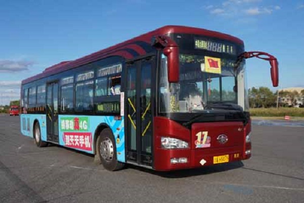 一汽CA6122URN21公交车（液化天然气国五24-36座）