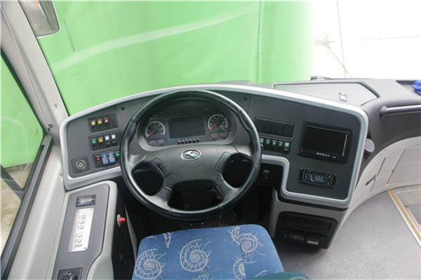南京金龙NJL6117BEV30客车（纯电动24-48座）