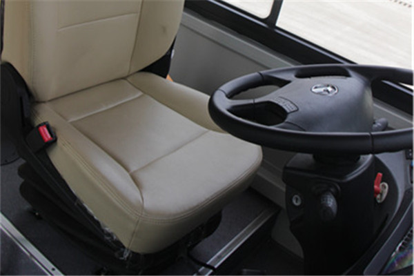 南京金龙NJL6680BEV7公交车（纯电动10-25座）