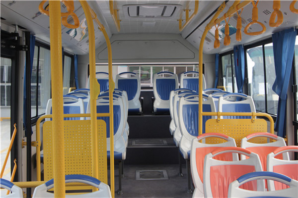 南京金龙NJL6859BEV38公交车（纯电动10-28座）