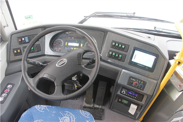 南京金龙NJL6859BEV8公交车（纯电动10-28座）