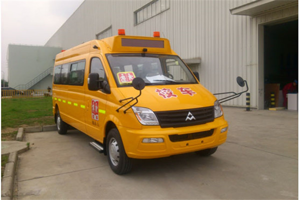 上汽大通SH6601A4D5-YA幼儿专用校车（柴油国五20-25座）