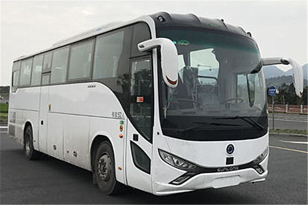 申龙SLK6116ALD6客车（柴油国六24-52座）