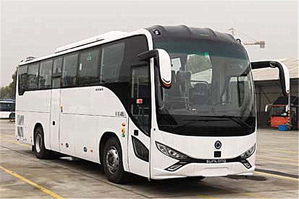 申龙SLK6106ALD6客车（柴油国六24-48座）