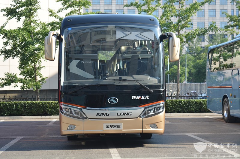 金龙XMQ6127CYD5C客车（柴油国五24-57座）