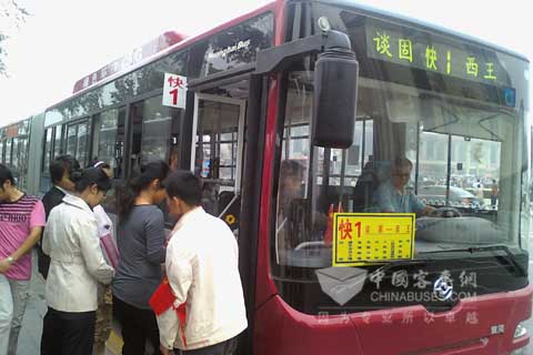 石家庄快1路公交车