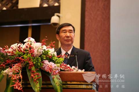 中国橡胶工业协会会长范仁德
