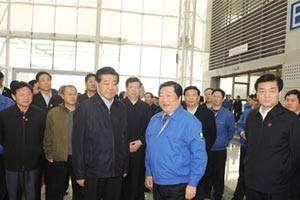 九年后再回首 贾庆林盛赞崭新潍柴
