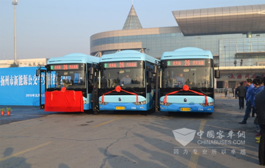 潍柴亚星200余辆新能源公交车在扬州投运 